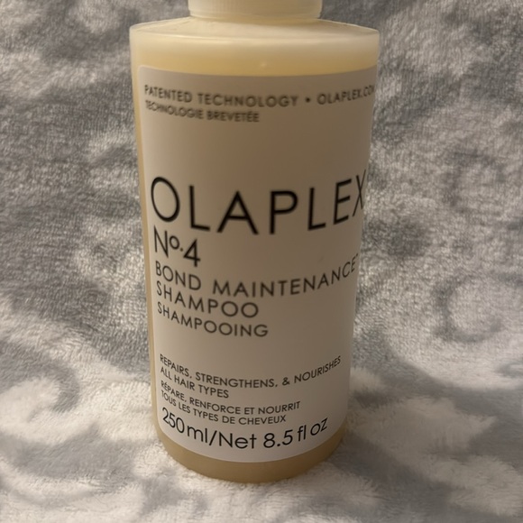 Olaplex Volumizing Blow Dry Mist and No.4 Shampoo Set - Picture 3 of 6
